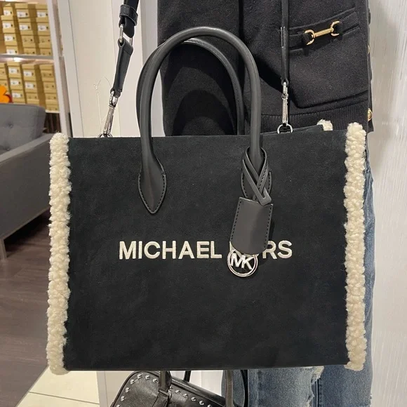 MICHAEL KORS Mirella Medium Suede and Faux Shearling Tote Bag
Black 
NWT - Picture 8 of 16